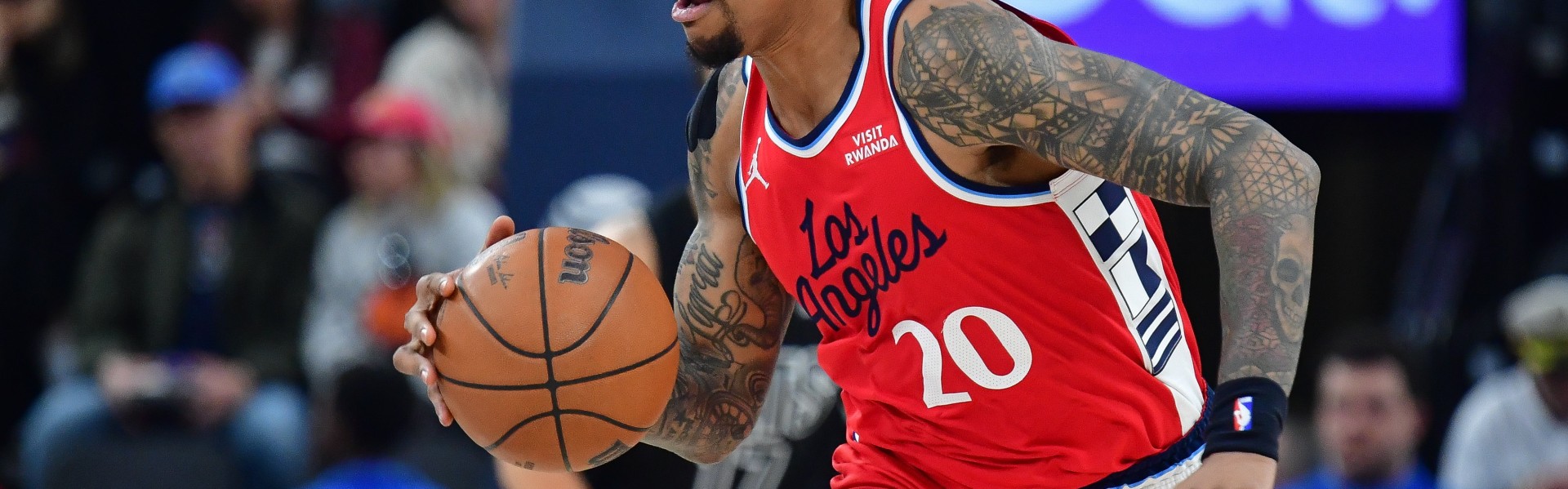 空间型4号位！科林斯近10场场均16.7分 投篮命中率67% 三分62%