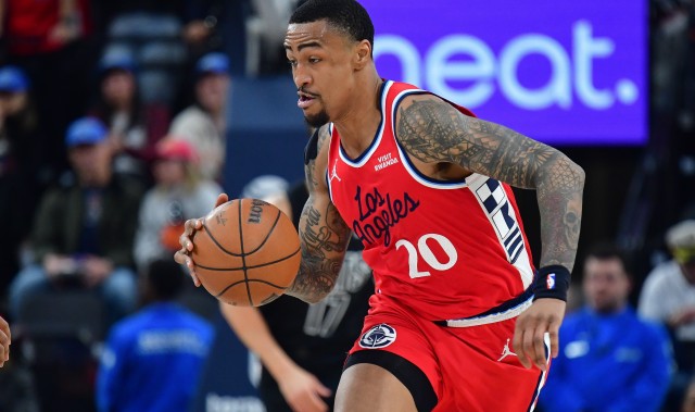 空间型4号位！科林斯近10场场均16.7分 投篮命中率67% 三分62%