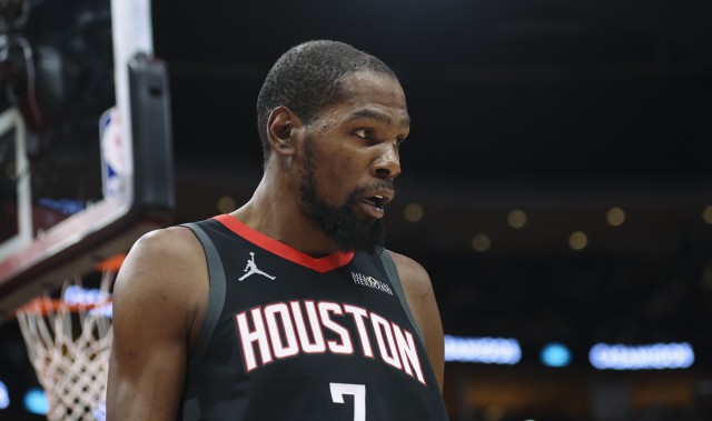 九游体育官网-打了近40分钟全场最高！杜兰特12中7拿下18分4板7助1断1帽