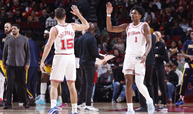 谢泼德：这是场很棒的团队胜利 我们告诉自己只需要打出一波攻势