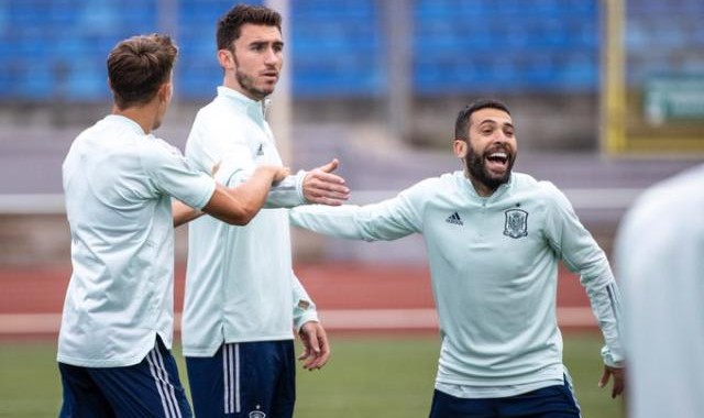 九城游戏中心官网-【前瞻】保守不是恩里克 西班牙将用进攻让瑞士窒息