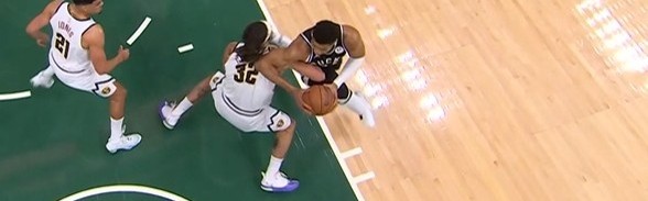 一般人可扛不住！字母哥低位背打戈登转身用肘被吹进攻犯规